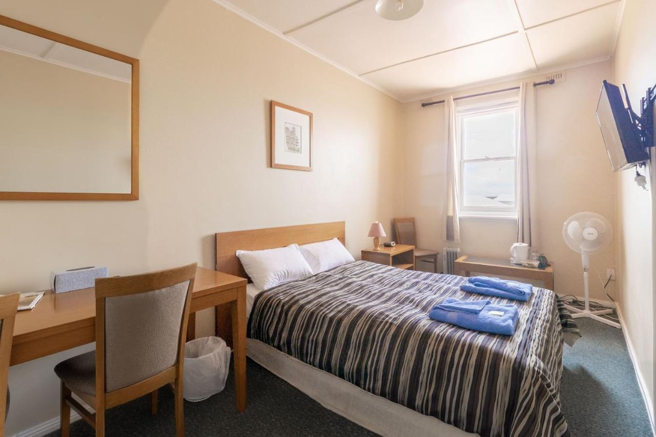 The Victoria Hotel Port MacDonnell Exterior foto